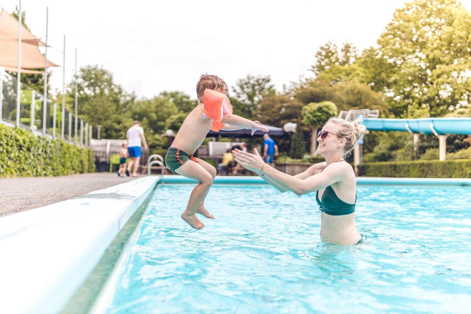 Veluwepark De Bosgraaf | Comfort Met Hottub Lieren Rum bild