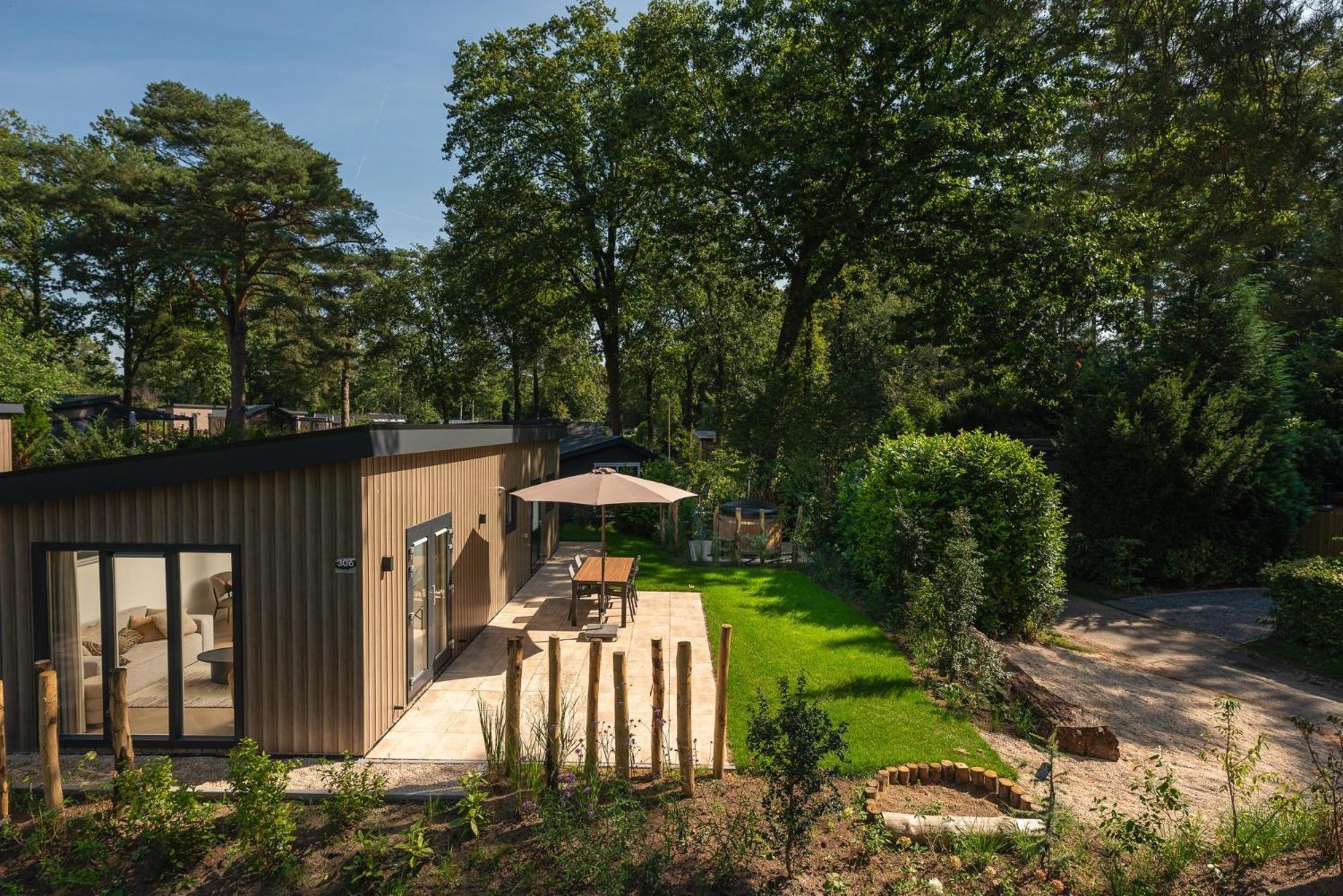 Veluwepark De Bosgraaf | Comfort Met Hottub Lieren Rum bild