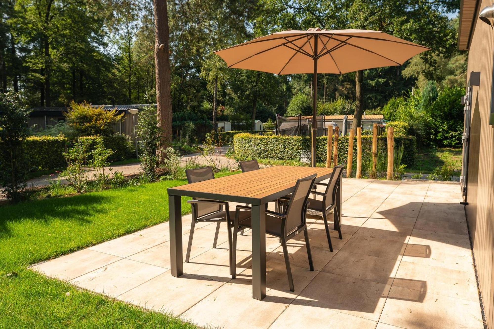 Veluwepark De Bosgraaf | Comfort Met Hottub Lieren Rum bild