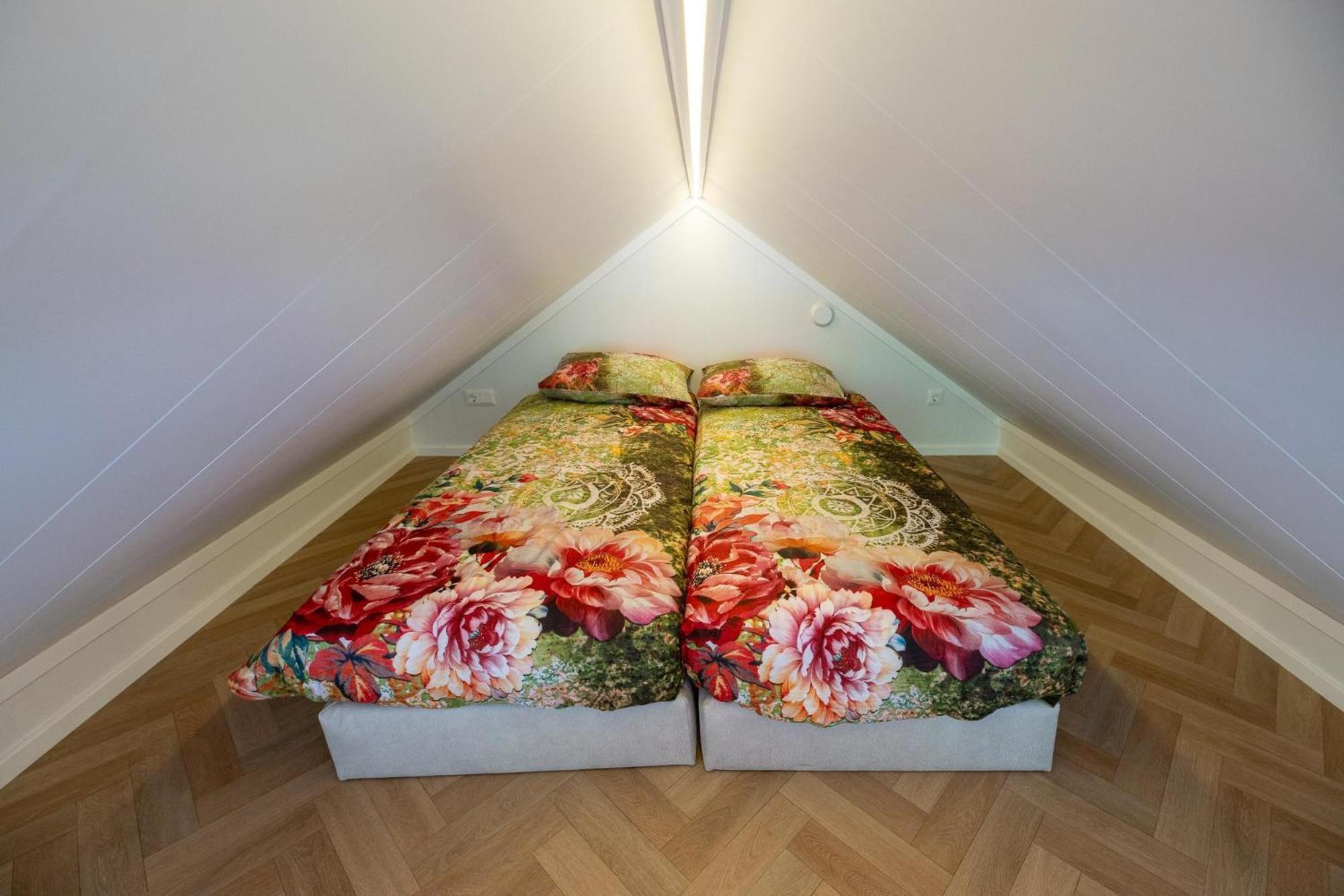 Veluwepark De Bosgraaf | Comfort Met Hottub Lieren Rum bild