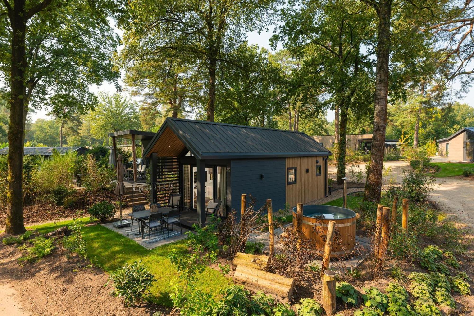 Veluwepark De Bosgraaf | Comfort Met Hottub Lieren Exteriör bild