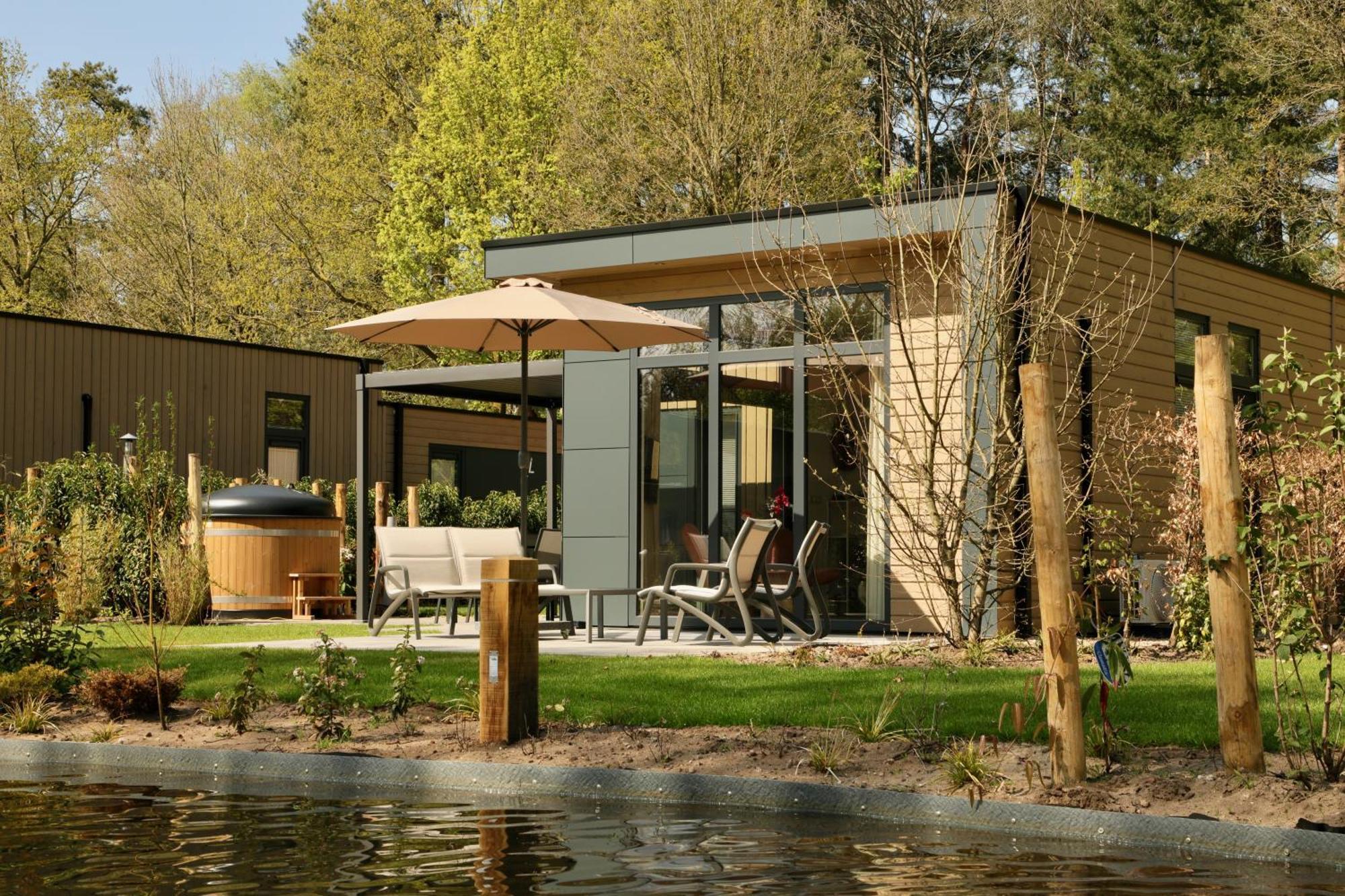 Veluwepark De Bosgraaf | Comfort Met Hottub Lieren Exteriör bild